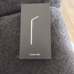 BNIB Samsung Galaxy S25+ Navy 256gb Carrier Locked Tmobile