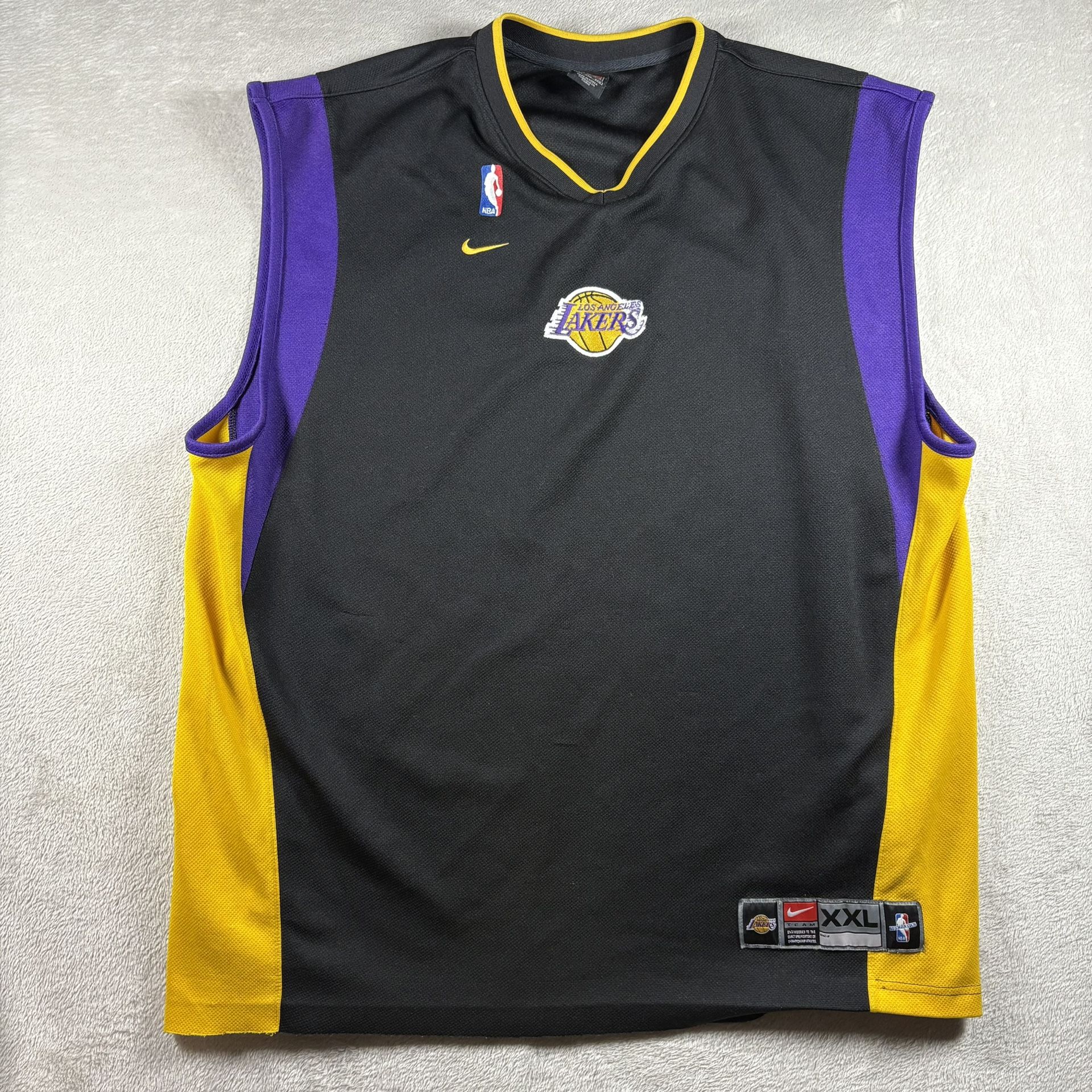 Vintage Nike Team Men’s 2XL Black Los Angeles Lakers Warm Up Jersey Kobe Y2K
