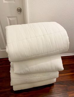 Duvet Insert / King Size $65 / Queen Size $50 / FIRM ON PRICE