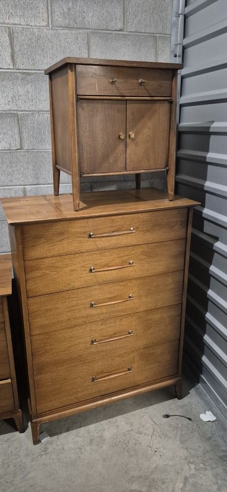 Bedroom Set Four Piece Solid Wood