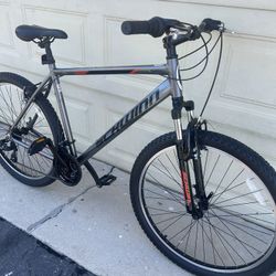 New Schwinn  Signature Men’s Standpoint Mountain Bike. 