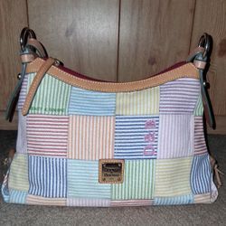 DOONEY AND BOURKE RARE PLAID SHOULDER BAG! 