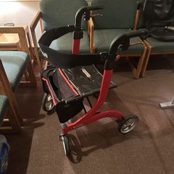 Nitro 4-Wheel Walker / Rollator w Dual Brakes