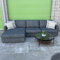 *Free Delivery* Bassett Sectional Couch Sofa