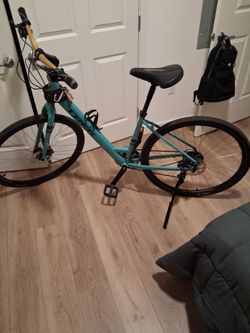 Trek Verve 2 Gen Lowstep Hybrid Bike