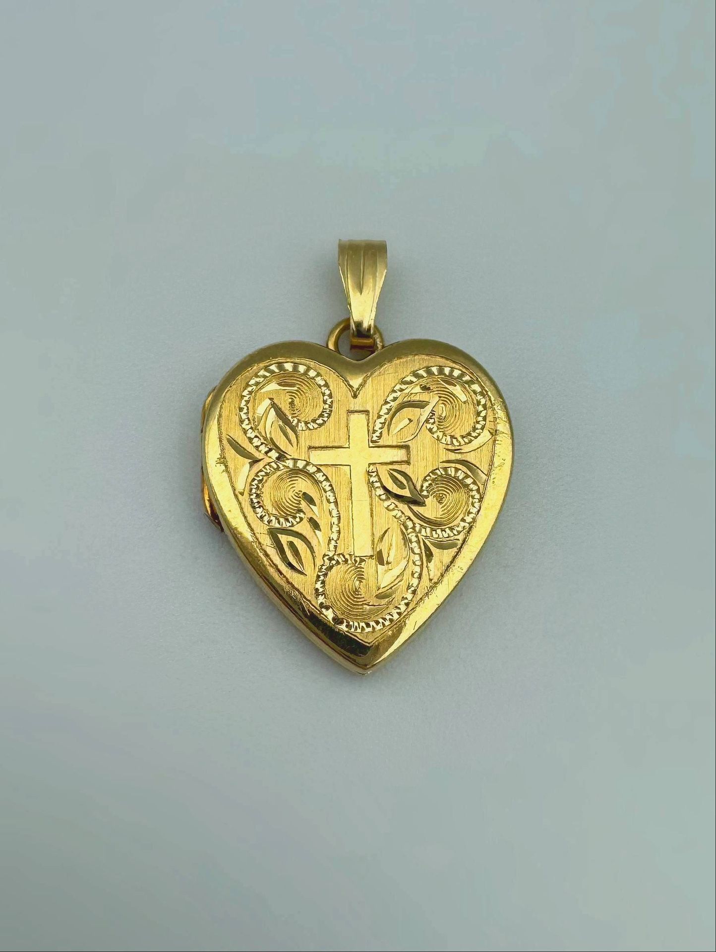 14k solid yellow gold heart cross medallion opening pendant charm