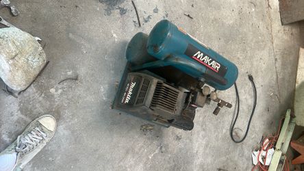 Makita  air compressor