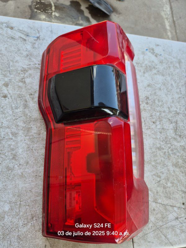 Ford F250 Tail Light Left And Right Lid Oem
