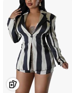Women’s blazer (costume) piece beetle juice?