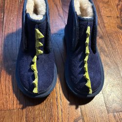 Dino Ugg, Blue, Size US12