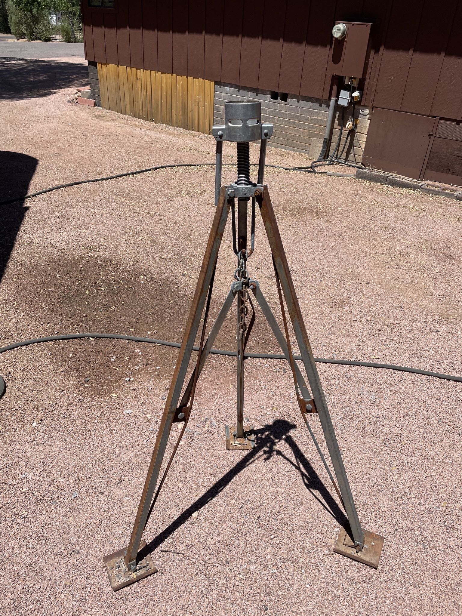 Fifth Wheel Pin Box Support