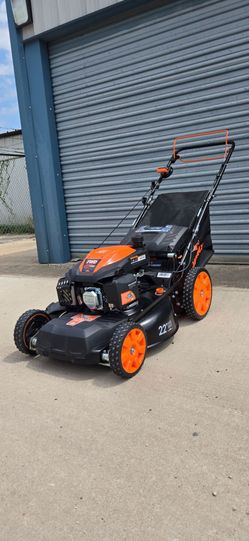 Yarmax 22-Inch FWD Self-Propelled Gas Lawn Mower