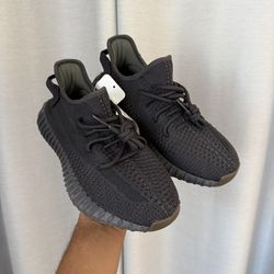 Yeezy Shoes