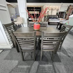 7 Pc Dining Table 
