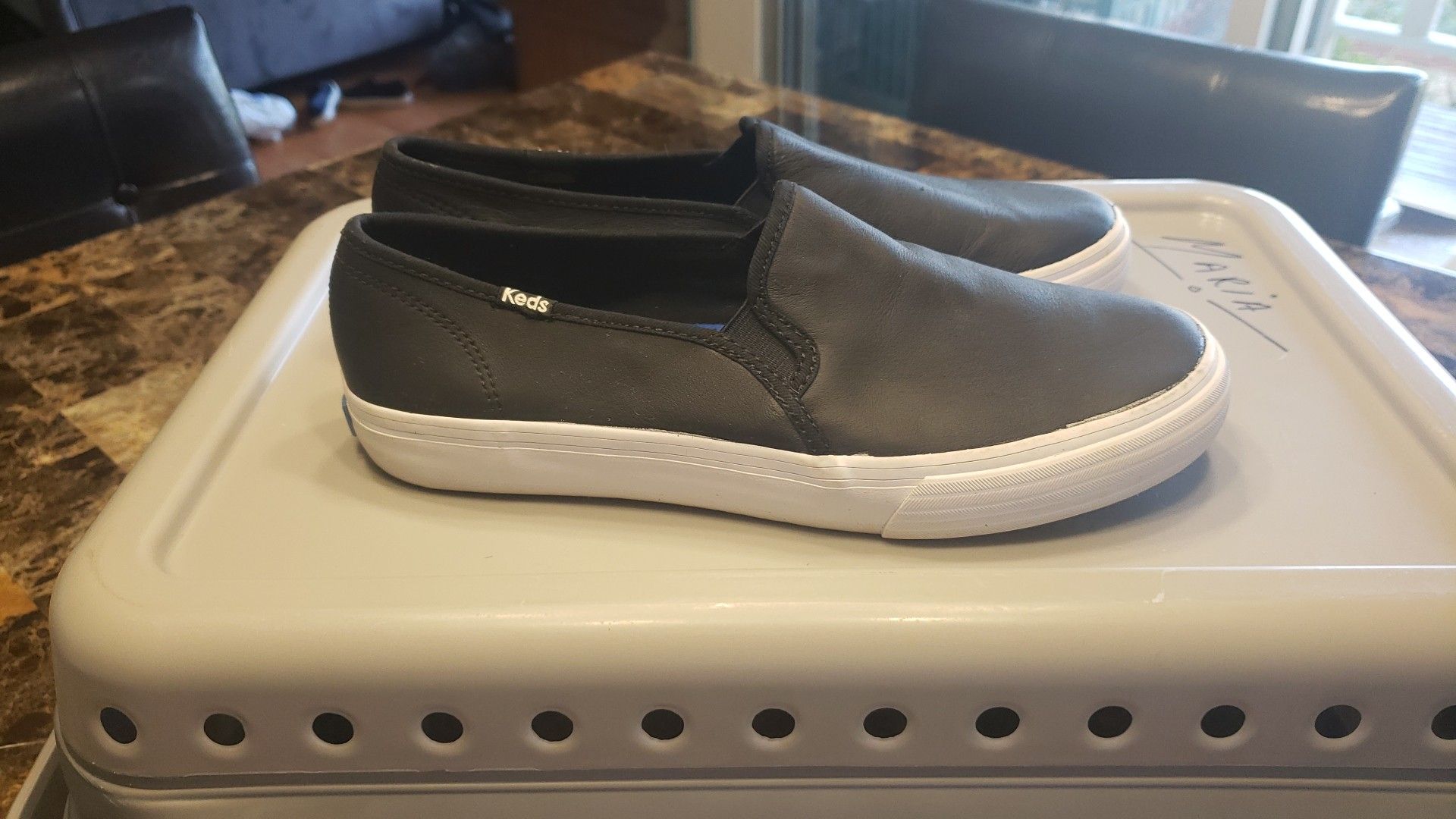 Keds women's shoe size 8.5