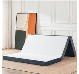 Brand New GoHome King Folding Mattress with Breathable Washable Cover