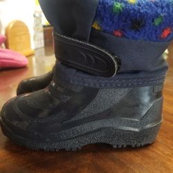 Snow Boots Size 8