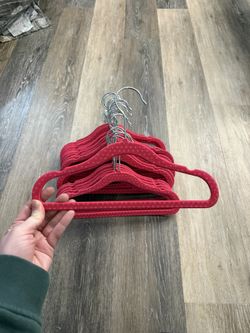 Set Of 26 Kid’s Velvet Nonslip Hangers 
