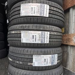 215/55/17 Kumho Set Of 4 New Tires Installed And Balanced 