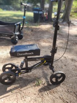 BlessReach seated knee scooter