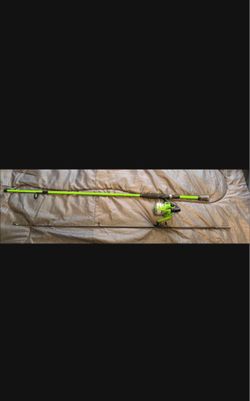 Southbend  r2f bass fishing rod and reel only with 15lb test line