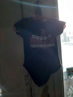 Redsox onsie size 12 months