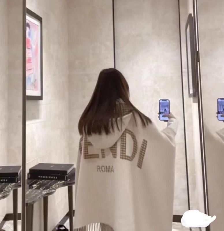 Fendi poncho