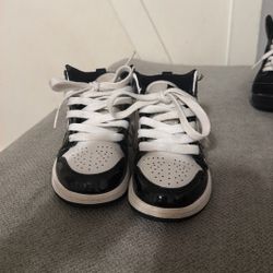 Jordan 1 Mid SE Size 