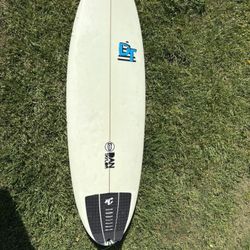 6ft Surfboard & Fins(Futures)