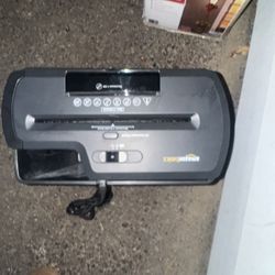 Paper Shredder 