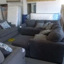 Mattresses & Sectionals That Are NEW
