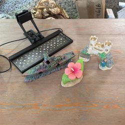 Huger Clip on Aquarium Light & Aquarium Decor