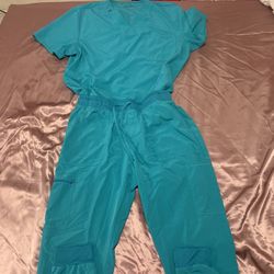 Woman Nurse Scrub Set Size Large . 