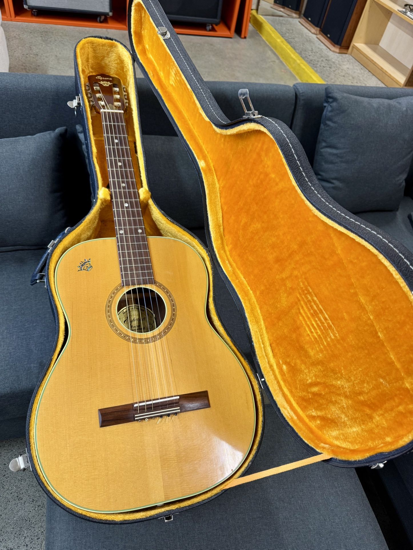 Beautiful 1960s Espana SL-1 Classical Acoustic Guitar Made in Finland With Hard-shell Case