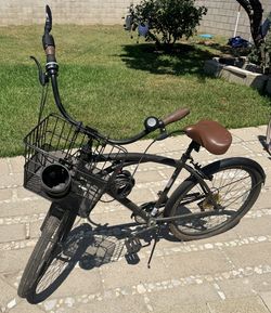 Used Kent Bayside Bike - Needs air in tires