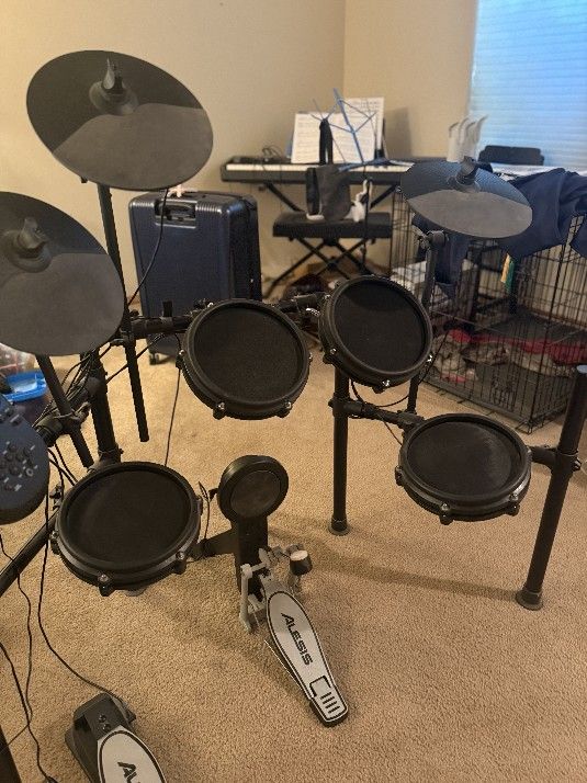 Alesis Nitro 8-Piece Electronic Drum Kit