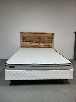 Rustic queen bed includes mattress set., Cama Rustica Queen