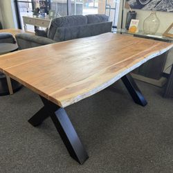 Live Edge Table 