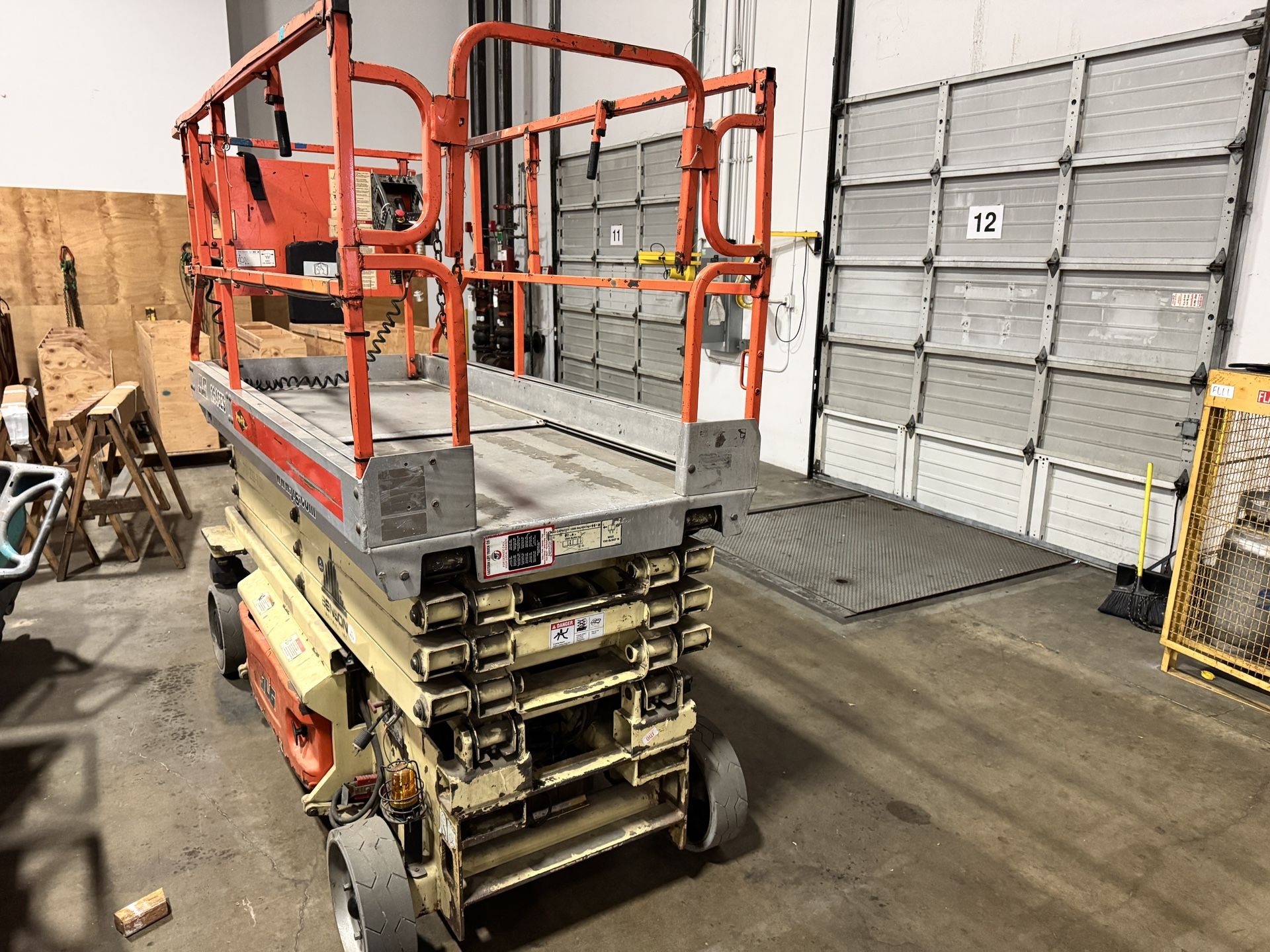 JLG 2646ES Scissor Lift 24-26’