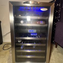 Whirlpool Wine and Beverage Fridge
