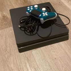PlayStation 4 Slim