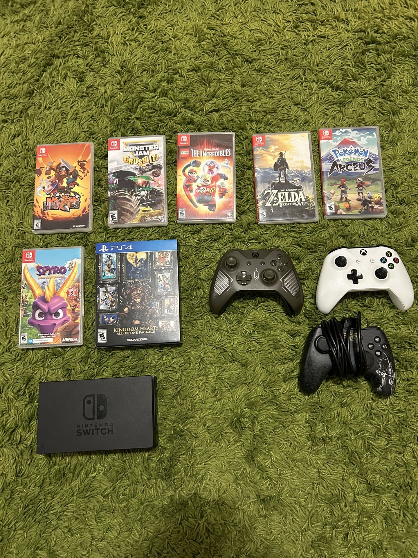 Nintendo Switch Games And Xbox Controllers