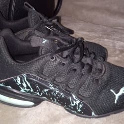 PUMA Mens Size 8