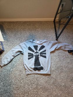 Gildan size medium long sleeve shirt