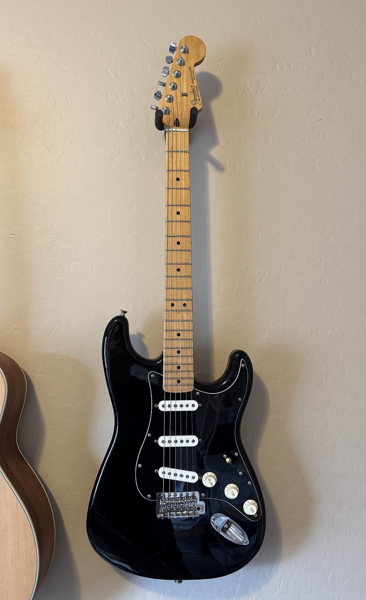 1993 MIM Fender Strat Black/Black Maple Neck
