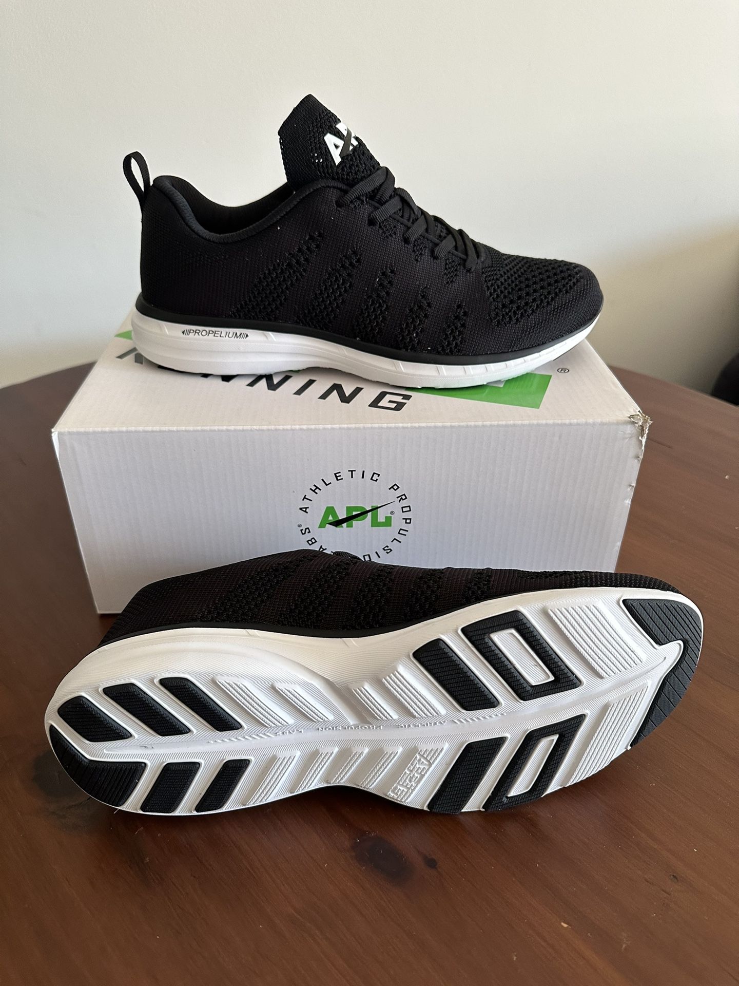 APL Running Shoes *NEW