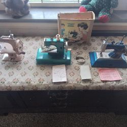 Vintage Sewing Machines 