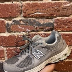 New Balance Grey Size 8