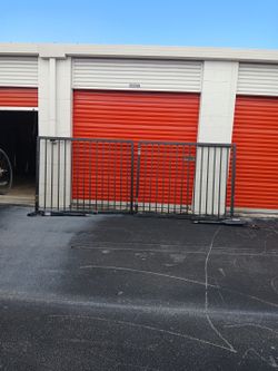 Aluminum Gates 6 Ft Long And 56 Inches Height With Pistons And Computer