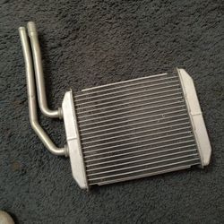 GMC/CHEVY HEATER CORE NEW IN BOX